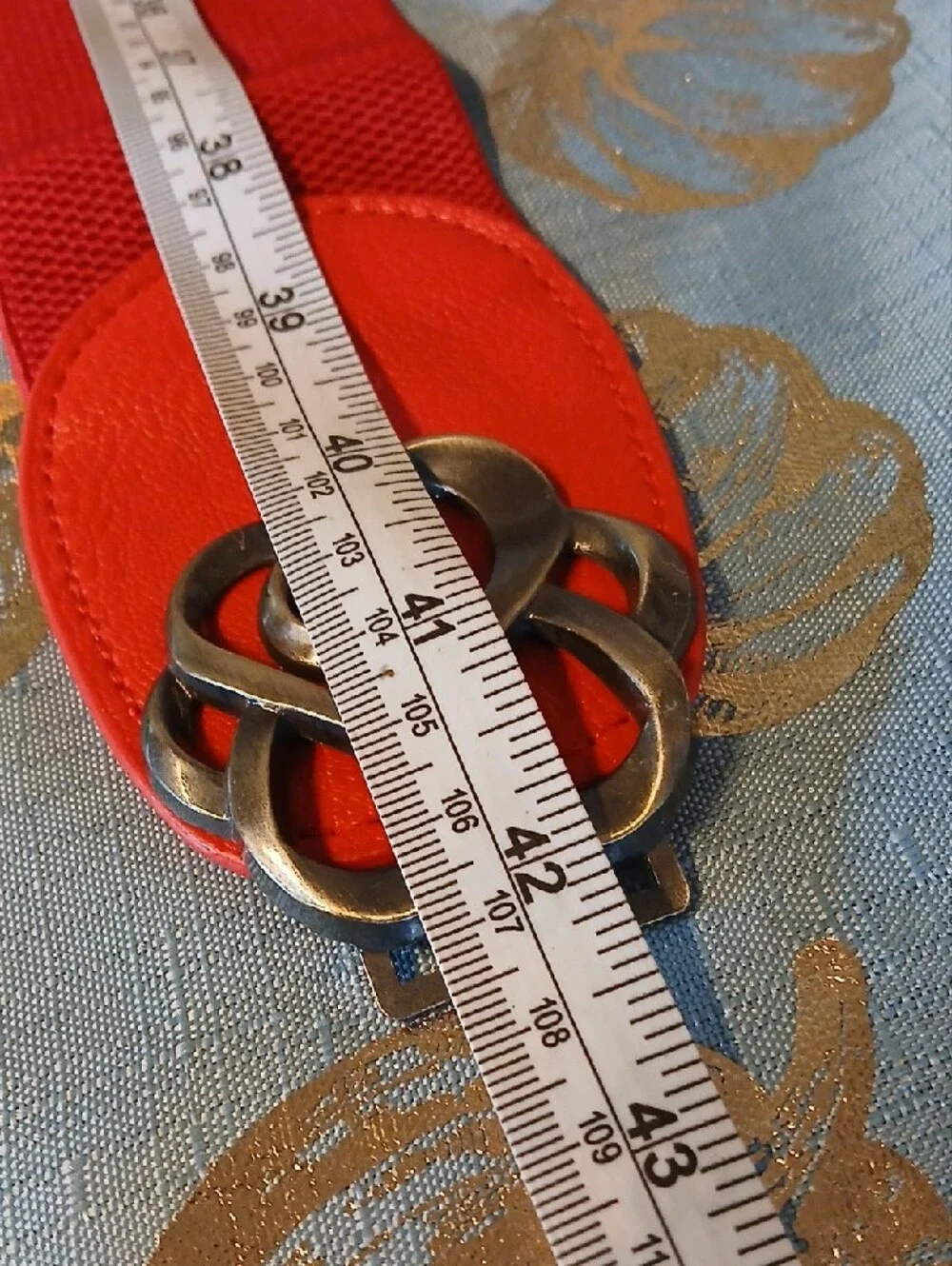 Red Women's Elastic Belt with Decorative Silver Knot Buckle. Never Worn.